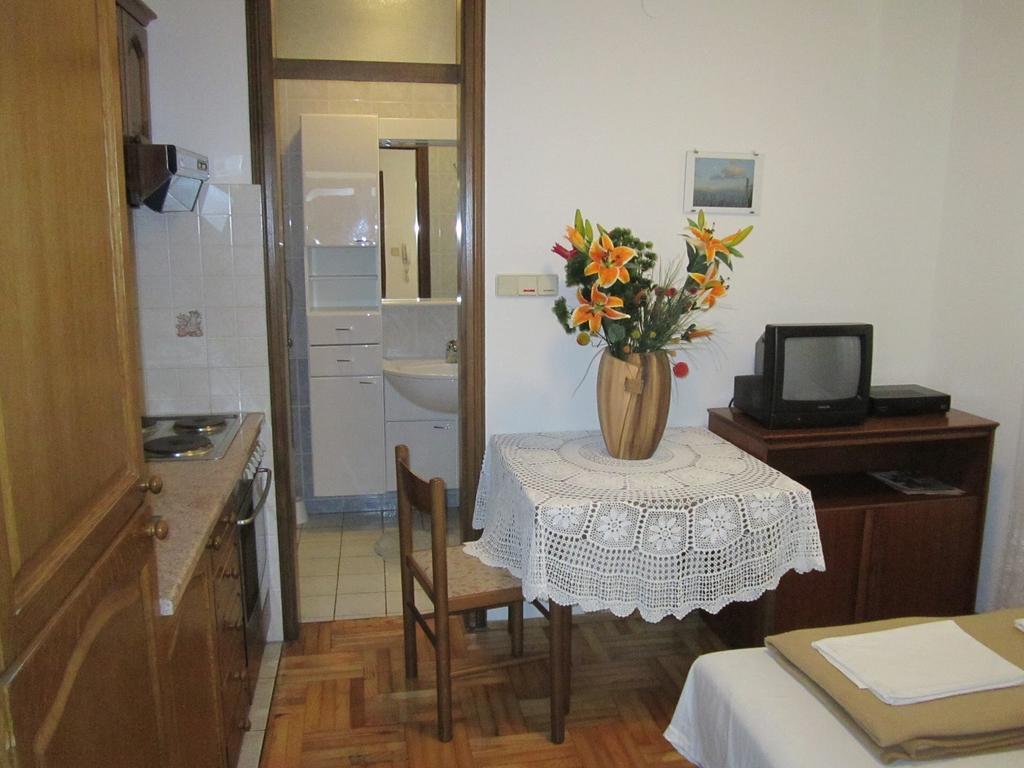 Apartments Antonia Malinska Room photo
