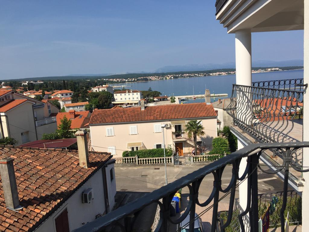 Apartments Antonia Malinska Exterior photo